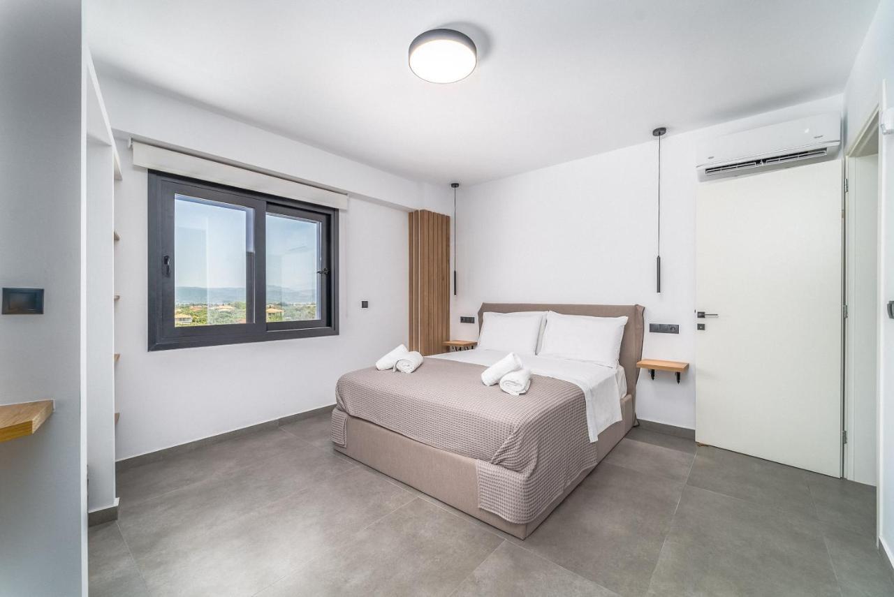 Apolpaina Nemesis Luxury Villas מראה חיצוני תמונה