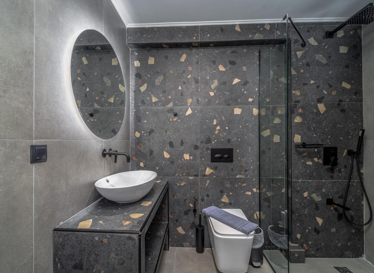 Apolpaina Nemesis Luxury Villas מראה חיצוני תמונה