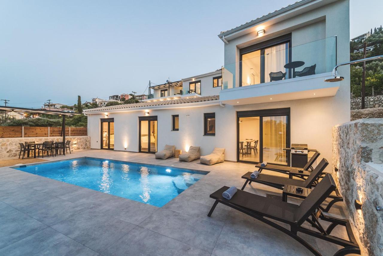 Apolpaina Nemesis Luxury Villas מראה חיצוני תמונה