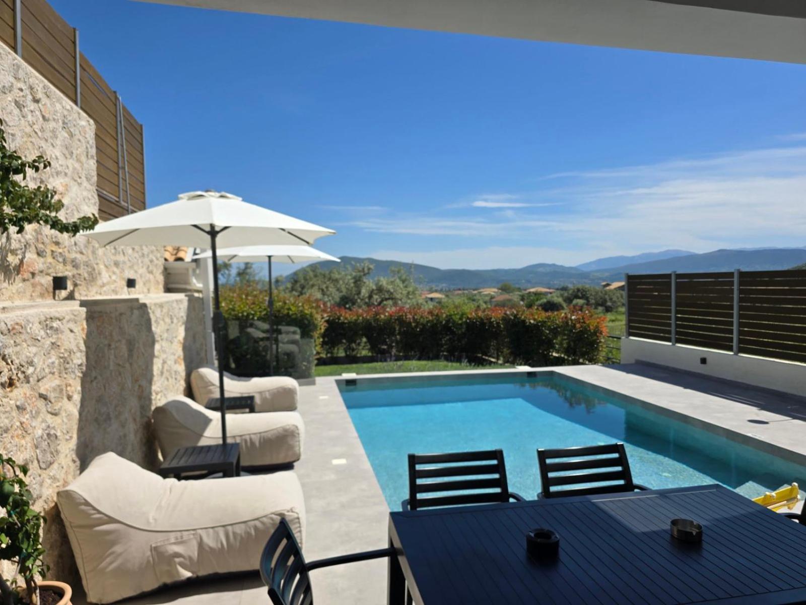 Apolpaina Nemesis Luxury Villas מראה חיצוני תמונה